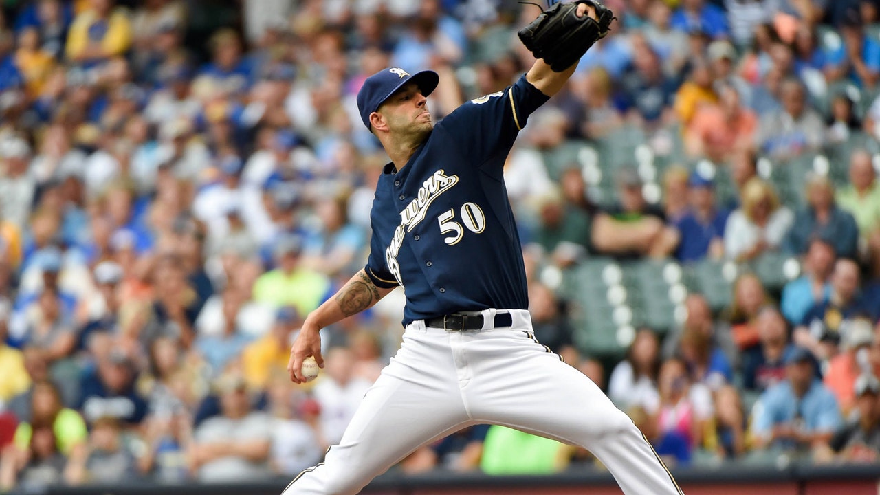 'Dream' start for Fiers ends with standing ovation from Brewers fans